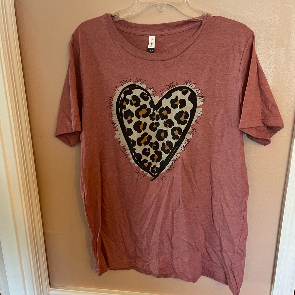Love in Faith unisex-adult Casual size L - Picture 1 of 6